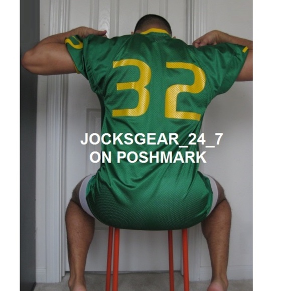 SELLING NEW & PRE-OWNED ATHLETIC GEAR - Picture 9 of 13